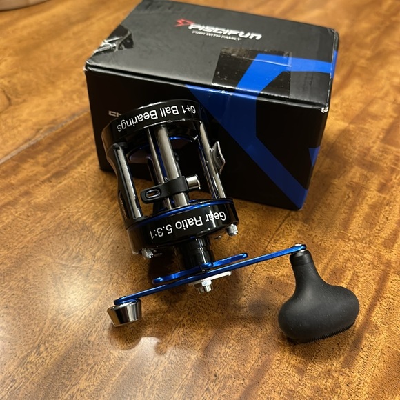 PISCIFUN® CHAOS XS ROUND REEL 50R - Picture 15 of 17